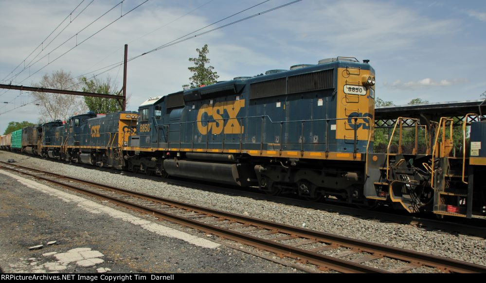 CSX 8850 third on Q403